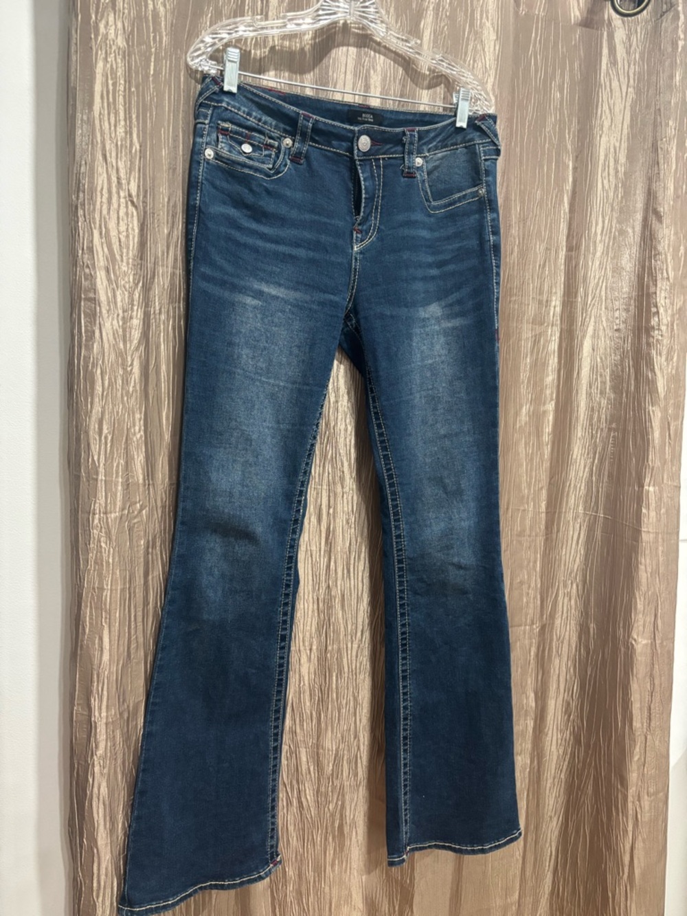 True Religion Blue Jeans Sz 29 Becca mid rise Boot with Red Embroidery - Picture 4 of 5